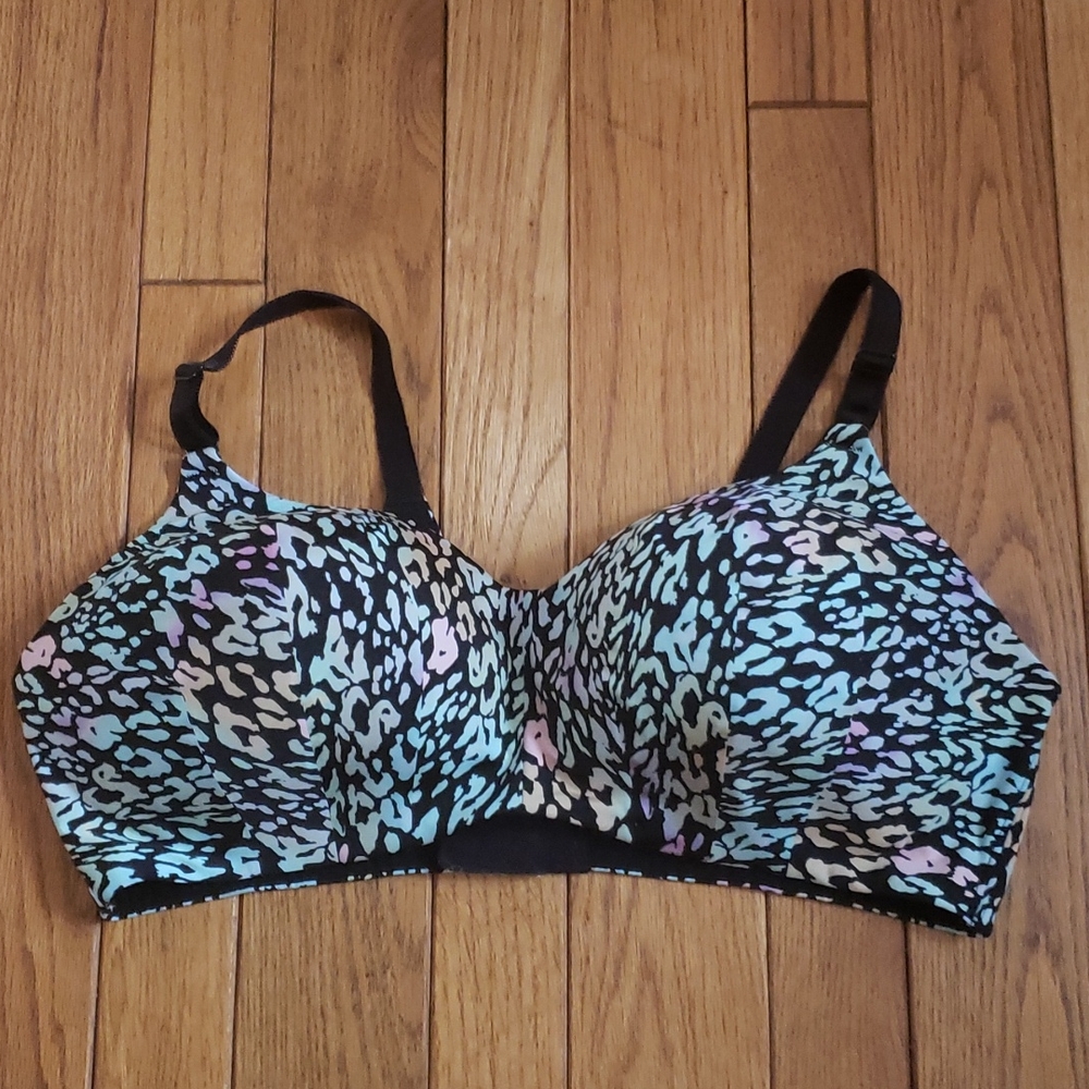 Torrid Curve 40 D EUC wireless multi colored leopard print.